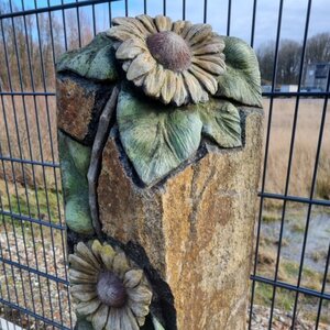 Bildhauerarbeit Blume